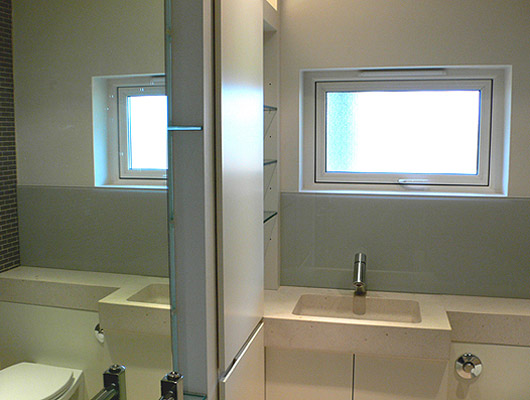 Huddy House - /media/images/Web-Huddy-bathroom-1.jpg